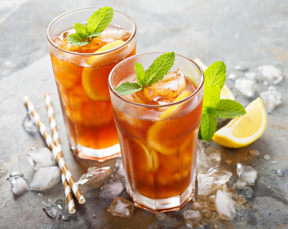 Icetea met jasmijn en citroenmelisse - Stichting tegen Kanker Icetea met jasmijn en citroenmelisse - Stichting tegen Kanker