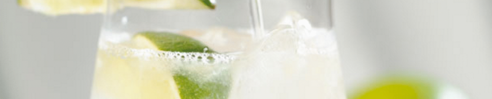 Limonade-citroen drank